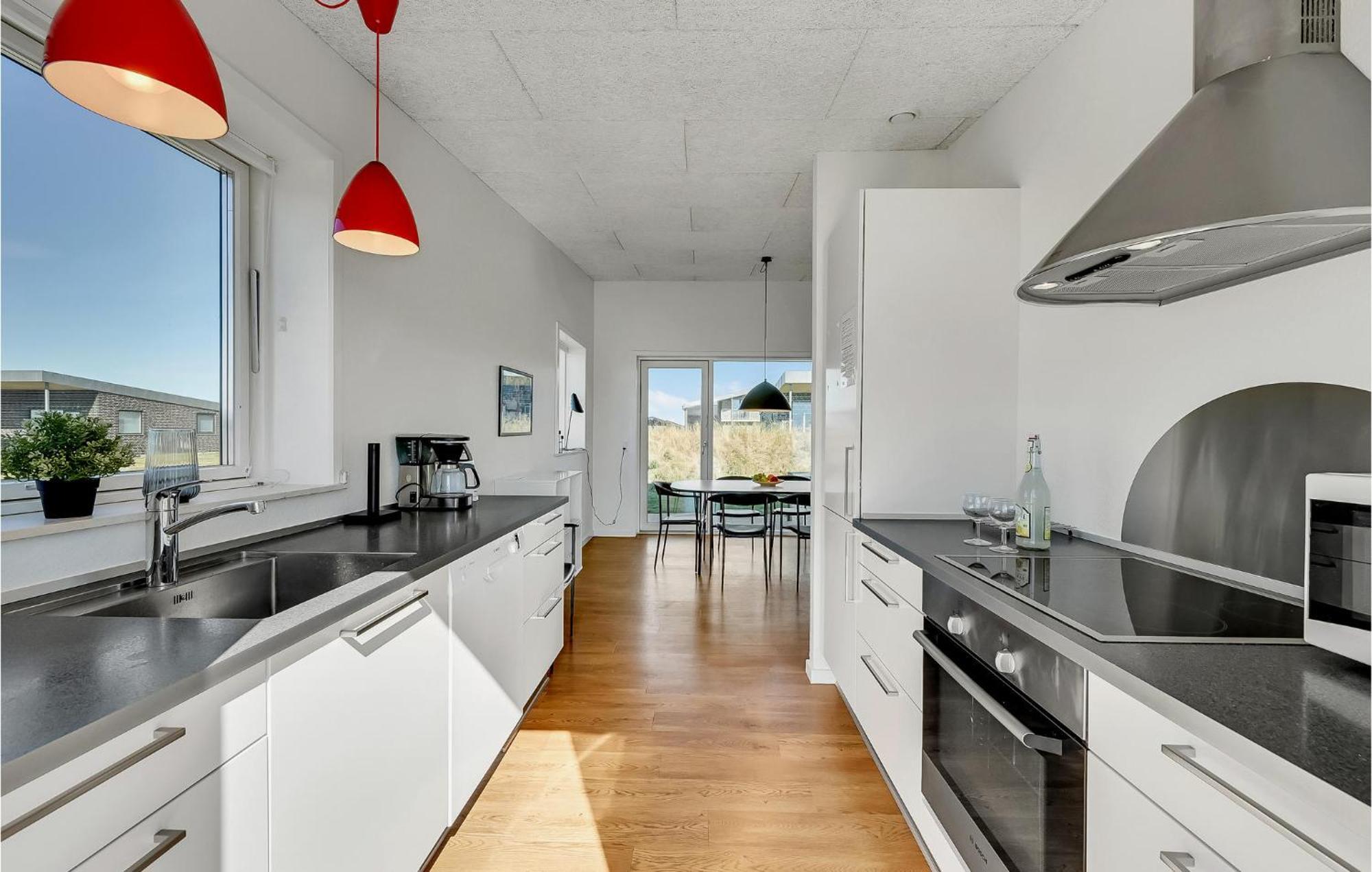 3 Bedroom Lovely Home In Ringkobing Sondervig Exterior photo
